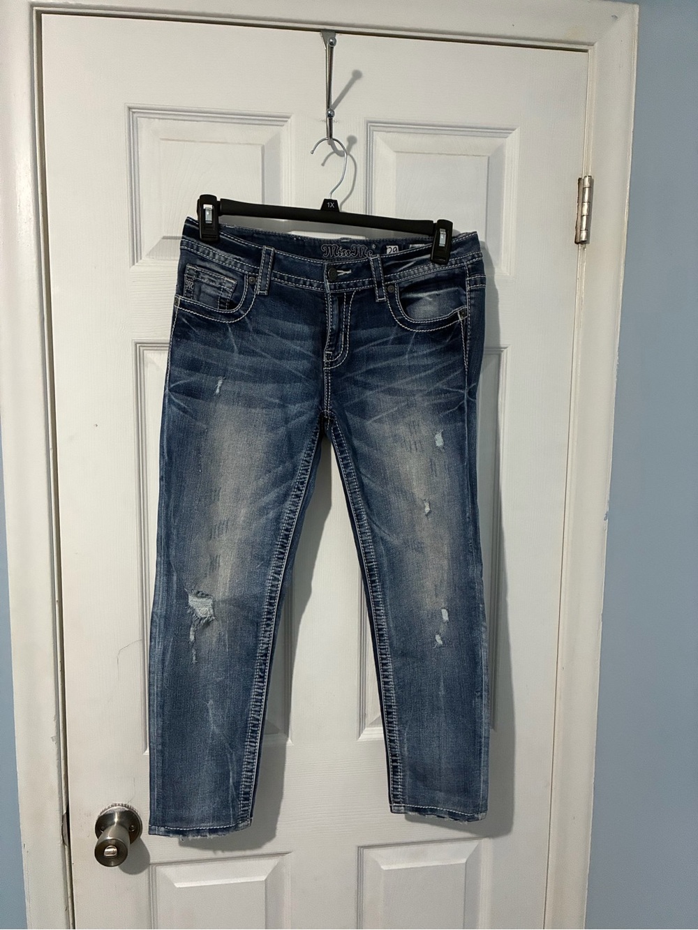 Miss Me Medium Blue Distressed Cropped Jeans